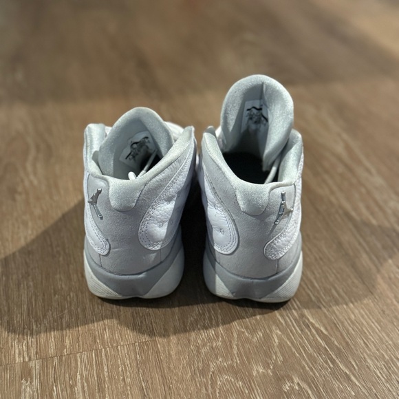 Air Jordan 13 - Picture 4 of 7